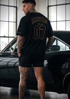 4018 Arnold 07 Oversized Tee black, front seated