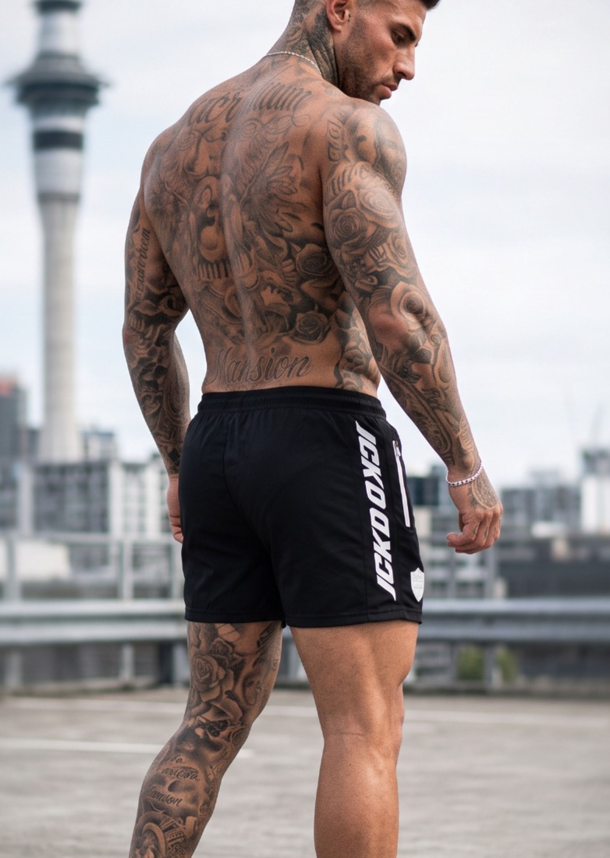1020 Quad Stomp Stealth Shorts black, lightweight polyester training shorts with side prints